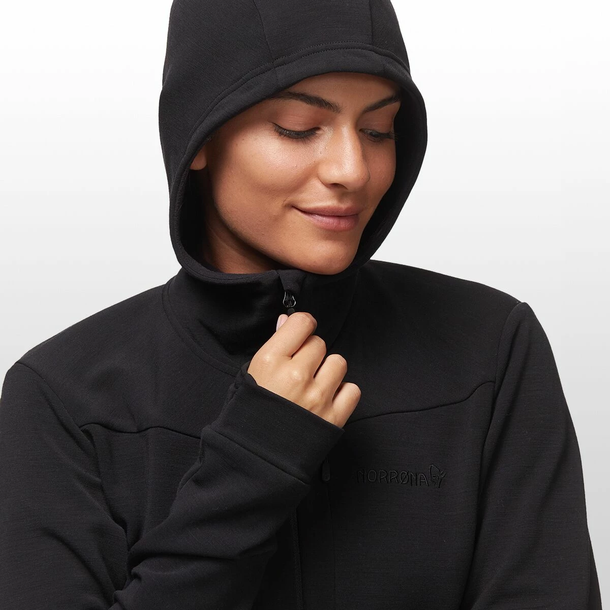 Norrona Falketind Warmwool2 Stretch Zip Hoodie Women's 4 Norrona Falketind Warmwool2 Stretch Zip Hoodie Women's - Image 4