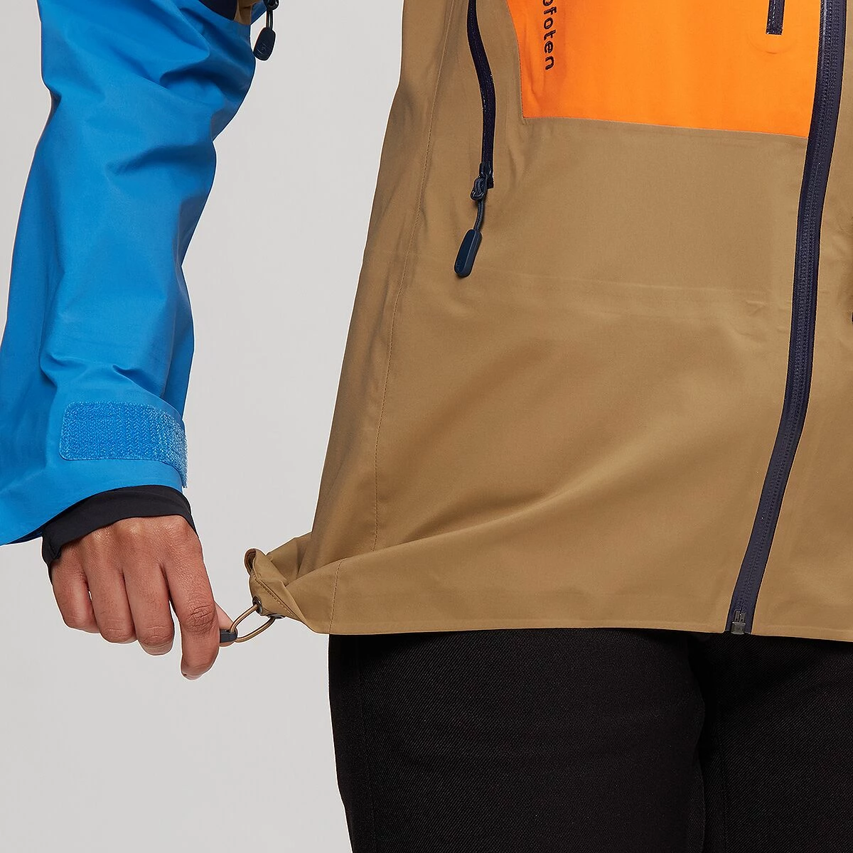 Norrona Lofoten GORE TEX Pro Jacket Women's 5 Norrona Lofoten GORE TEX Pro Jacket Women's - Image 5