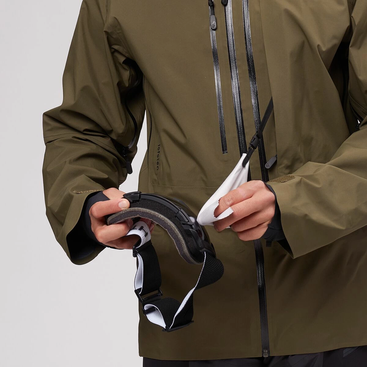 Norrona Lofoten GORE TEX Pro Jacket Men's 7 Norrona Lofoten GORE TEX Pro Jacket Men's - Image 7