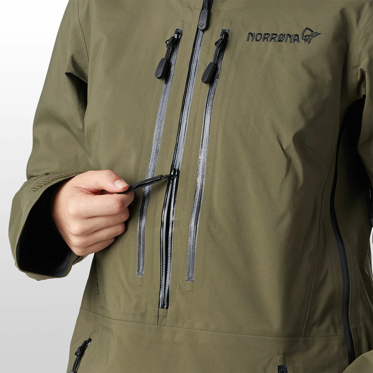 Norrona Lofoten GORE TEX Pro Anorak Jacket Women's 8 Norrona Lofoten GORE TEX Pro Anorak Jacket Women's - Image 8