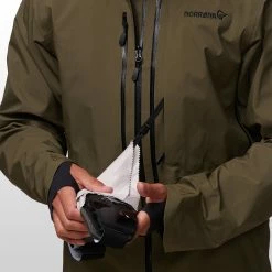Norrona Lofoten GORE TEX Pro Jacket Men's 32 Norrona Lofoten GORE TEX Pro Jacket Men's -Norron Style Shop OLINIG D8