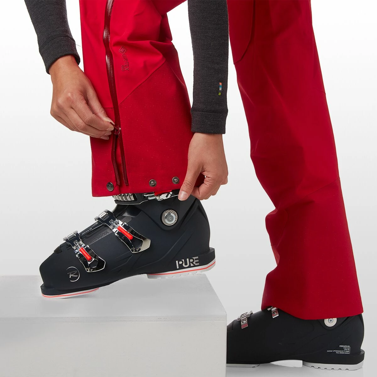 Norrona Lofoten GORE TEX Pro Pant Women's 8 Norrona Lofoten GORE TEX Pro Pant Women's - Image 8